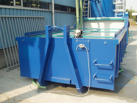 Kugler roll-off dewatering container with vibrating unit